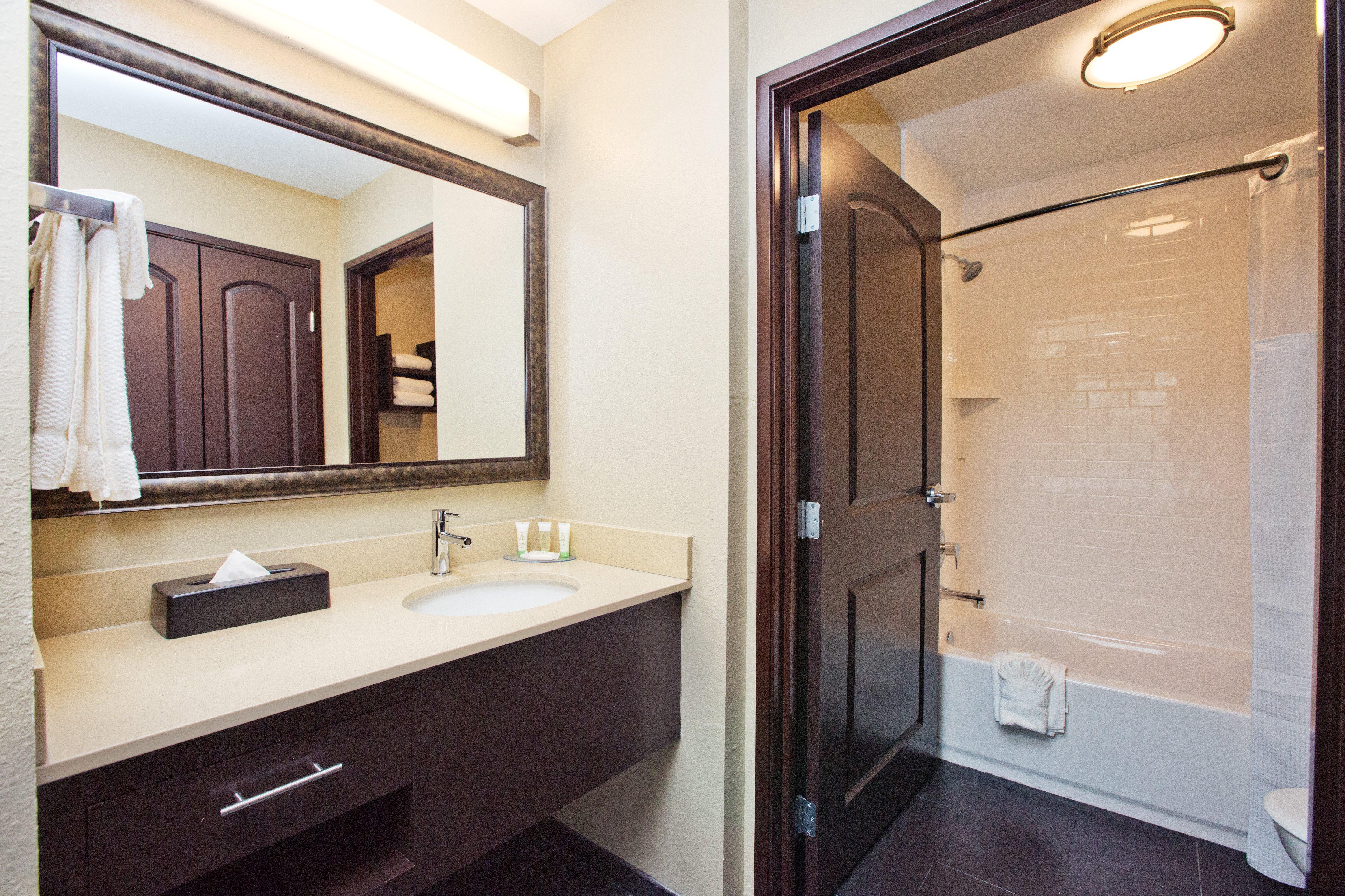 Staybridge Suites Austin South Interstate Hwy 35 By Ihg Exterior photo